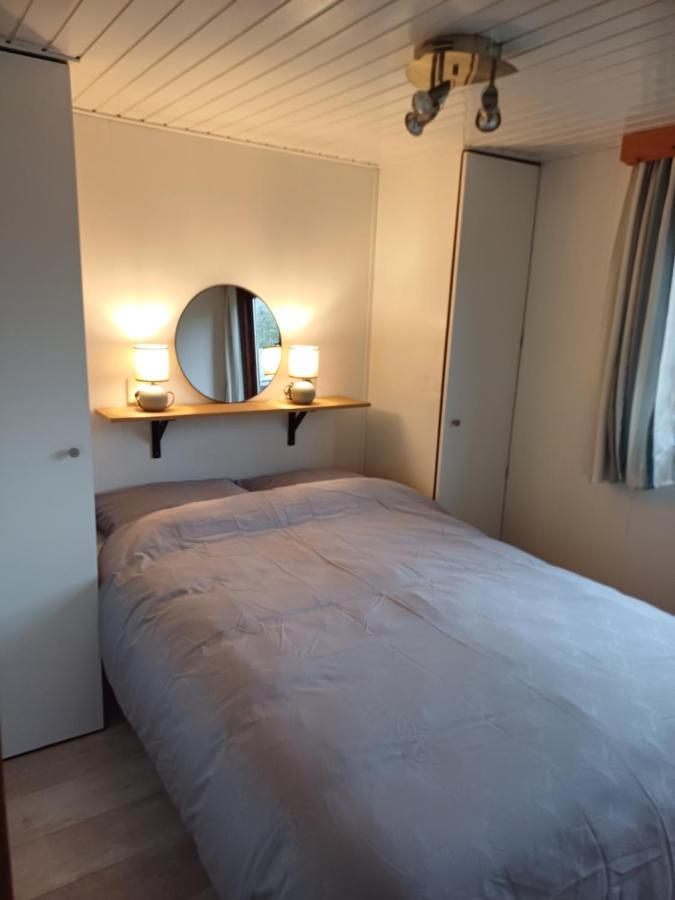 Vrijstaand Chalet Met Veel Buitenruimte En Veranda Zuid-Scharwoude 外观 照片