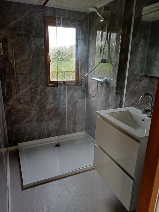 Vrijstaand Chalet Met Veel Buitenruimte En Veranda Zuid-Scharwoude 外观 照片