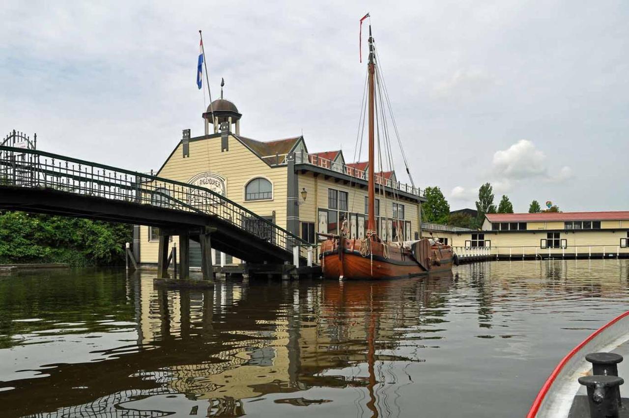 Vrijstaand Chalet Met Veel Buitenruimte En Veranda Zuid-Scharwoude 外观 照片