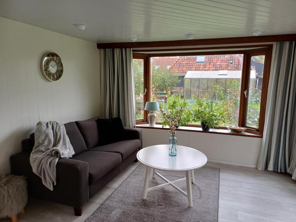 Vrijstaand Chalet Met Veel Buitenruimte En Veranda Zuid-Scharwoude 外观 照片