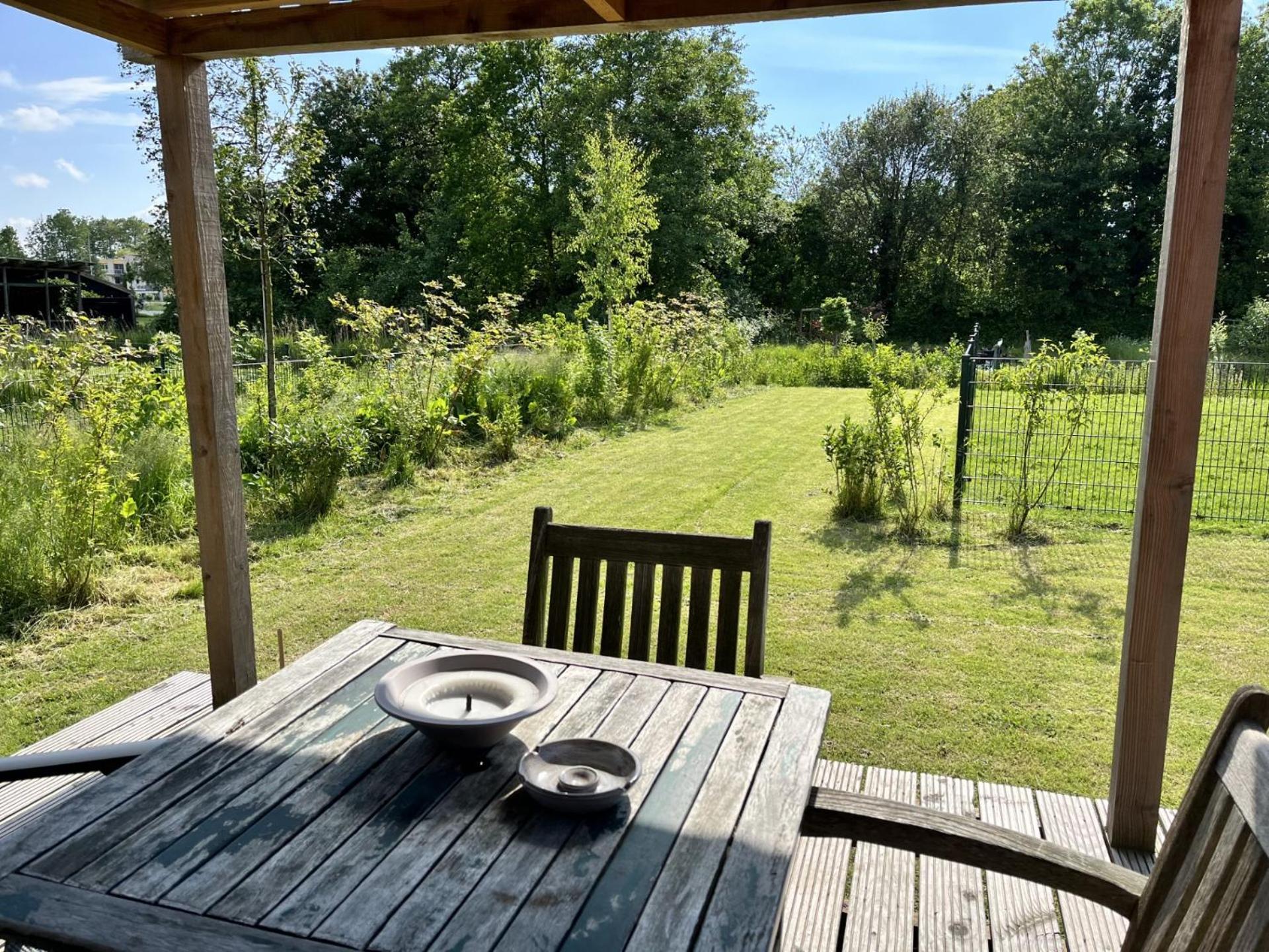 Vrijstaand Chalet Met Veel Buitenruimte En Veranda Zuid-Scharwoude 外观 照片